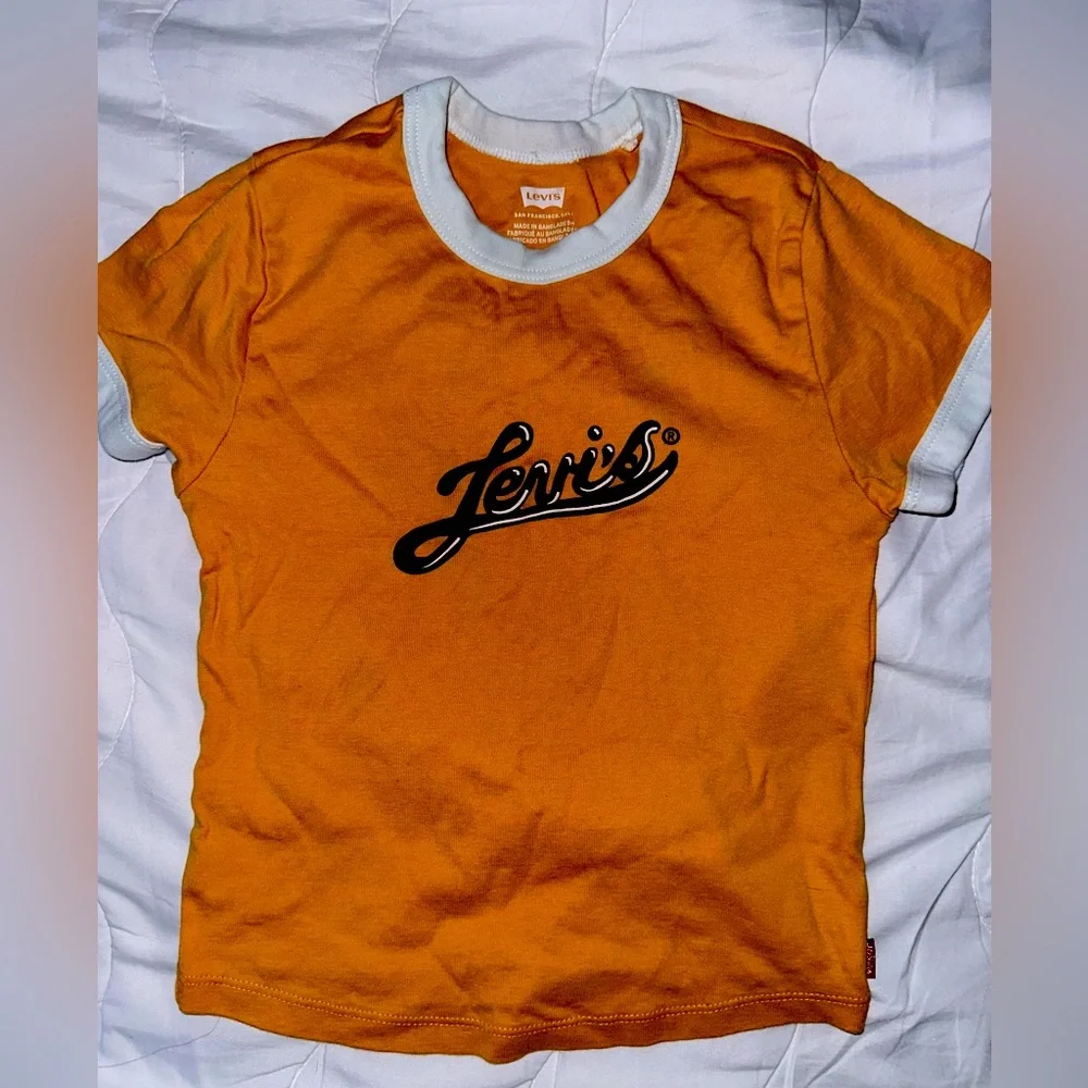 Used - Picture 1 of 1